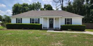 Southern Comfort Oasis: 3BR/2BA Rental Home in Valdosta, GA Gallery 1