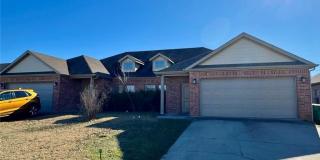 938 Kensington  DR Gallery 1