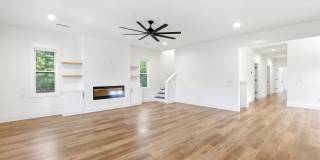 Custom Home in Seagate | 4 Bedrooms • 3 Bathrooms • Minutes to Wrightsville Beach Custom Home in Seagate | 4 Bedrooms • 3 Bathrooms • Minutes to Wrightsville Beach Gallery 11