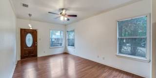 610 Viendo St Gallery 4