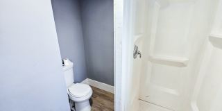 4831 E Washington St - Unit 4 - $995.00/mo. with $250 of second month Gallery 15
