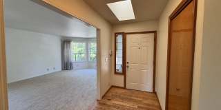 Well maintained 3 bed 2 bath rambler home in quiet Zenith neighborhood in Des Moines Well maintained 3 bed 2 bath rambler home in quiet Zenith neighborhood in Des Moines Gallery 5