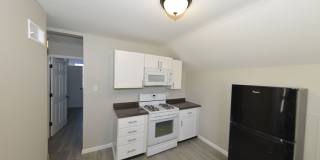 1517A Waverly Street Gallery 3