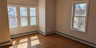 61 Utton Avenue Gallery 10