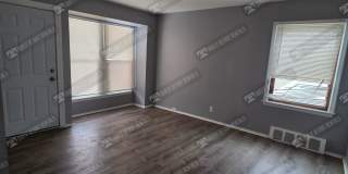 1139 S Bassett St Gallery 4