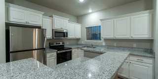 Short Term Leases Available! Gallery 7