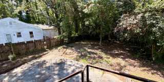 1304 Mount Vernon Street Gallery 21