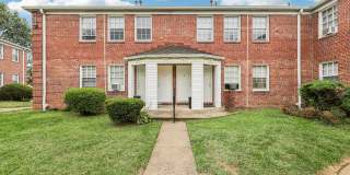Oaklee Village Gallery 28