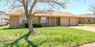 1118 CRESCENT LANE Gallery 2
