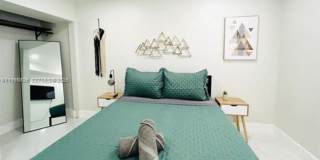 2612 SW 12th St  MIAMI, FL 33135 Gallery 11