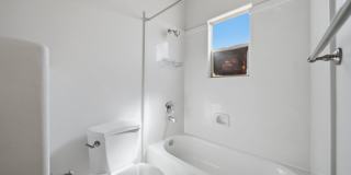 Pet Friendly 4 Bedroom Home! Gallery 24
