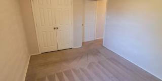 Clean North East Home - O'Conner & IH35 Gallery 16