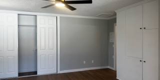 The Pines Apartments Gallery 22