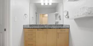 923 Peachtree Street NE Gallery 13