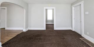 PRELEASING for AUGUST! Close to Campus; In-Unit Washer and Dryer Gallery 4