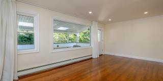 40 S Washington Street Gallery 18