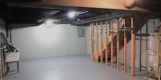 1005 Hillman Street Gallery 2