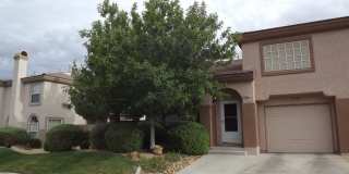 WONDERFUL DUAL MASTER BEDROOM TOWNHOME IN GATED "GREEN VALLEY COMMUNITY!!" Gallery 1