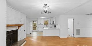 Room in 5 Bedroom Home at Cox Mill Rd Gallery 1