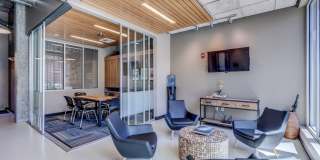 708 Uptown Gallery 27