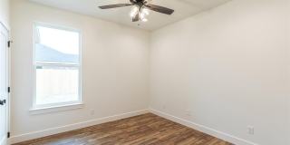 7949 SAWDUST Gallery 20