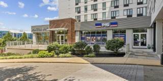 Presidential City Gallery 75