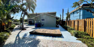 711 NE 14 Street unit: Studio Gallery 14