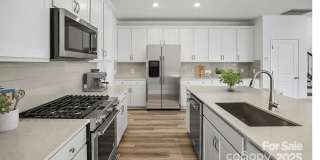 Room in 4 Bedroom Home at Walnut Hill Rd NW Gallery 1