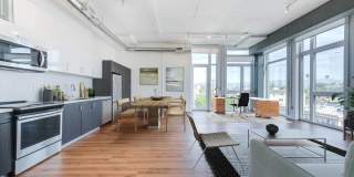 2231 South Western Avenue Gallery 19
