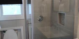 607 Waight Street Gallery 14