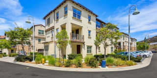 Beautiful 2 Bedroom Townhome - Available Now! Gallery 1