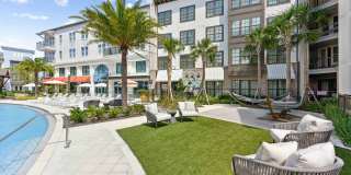 NOVEL Parkway Gallery 24