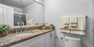 VILLAGGIO ON YARROW BAY Gallery 5