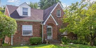 Cottage-Style Home Near Belmont with Garage and Basement Cottage-Style Home Near Belmont with Garage and Basement Gallery 1