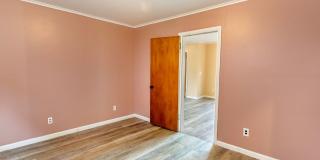 $500 OFF Special - Beautiful 4 Bed/1 Bath Home in Astoria Gallery 23