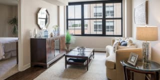 Spinnaker Bay at Harbor East Gallery 7