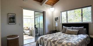 Three bedroom, two bathroom home with gorgeous views and sunroom for rent in the hills of Fairfax! Gallery 16