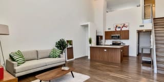 Summit at Wash Park Apartments Gallery 17