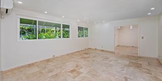 5 BR Executive Home with Pool in prestigious Kahala! Pet Friendly! Gallery 27