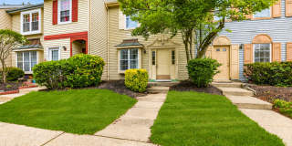 Charming 3BR Townhouse in Wyndham Place - Lakewood Gallery 1