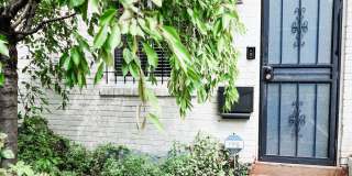 Modern 3BR/2.0BA Townhouse with Private Backyard in SE DC Gallery 1