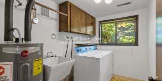 Mid-Century Modern Three Bedroom in Happy Valley! Mid-Century Modern Three Bedroom in Happy Valley! Gallery 27