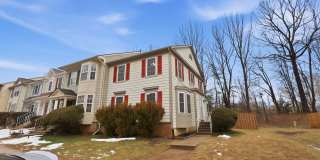 Welcome to this stunning end residence perfectly positioned in a highly desirable setting. Gallery 1