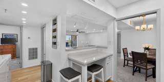 425 S Parkcrest Gallery 10