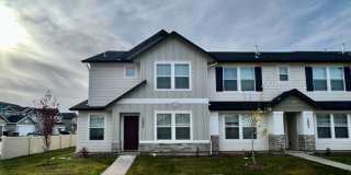 1017 East Lockhart Street Gallery 1