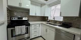1005 NE 17th Court Gallery 20