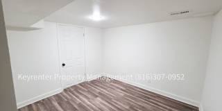 2 Bed 1 Bath rare to rent! Gallery 21