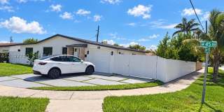 9350 SW 45th Ter Gallery 1