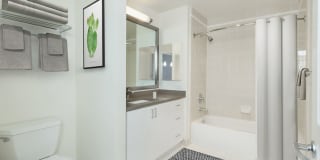 Avalon Towers on the Peninsula Gallery 13