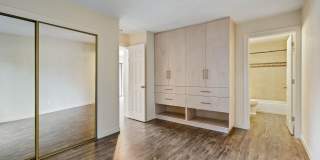 $500 off! Spacious 1-bdrm/1-bath condo in quiet neighborhood. Balcony, 2 parking spaces, fireplace, hot tub, & pool Gallery 31